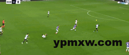 5e9fdc49g00sswf1d02xtd000ci005dg-1